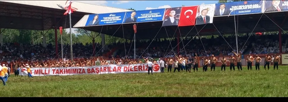 BAŞPEHLİVANLARDAN MİLLİ TAKIMA BÜYÜK DESTEK