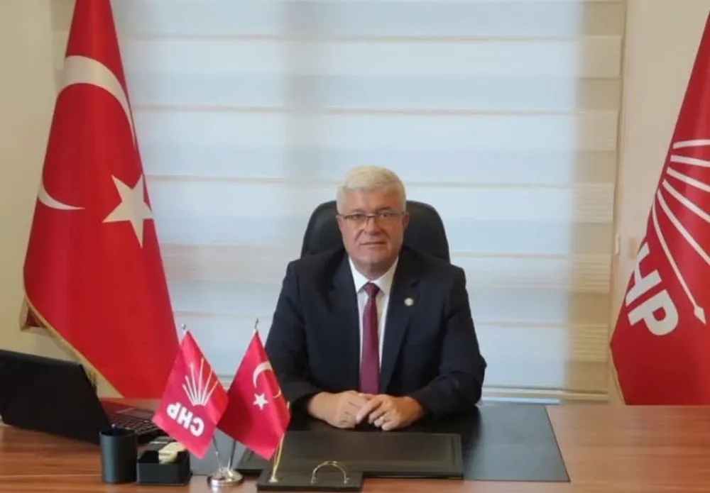 CHP’DE KONGRE  SÜRECİ  BAŞLIYOR  BALKANLI: “DEMOKRATİ  YENİLENME  SÜRECİ  BAŞLADI”
