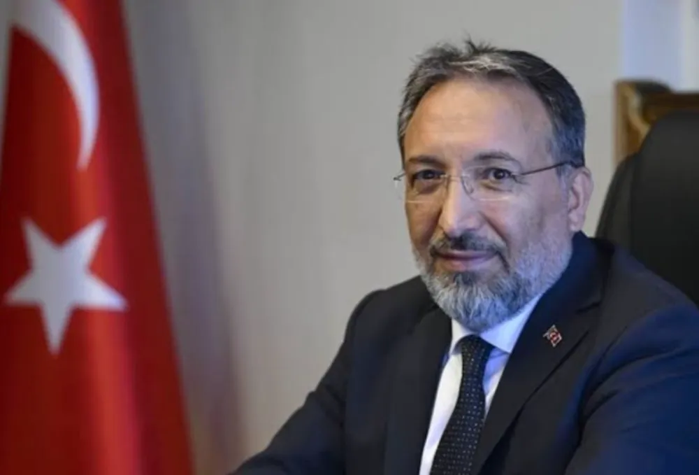 ALİ ERBAŞ GÖREVDEN ALINDI, YERİNE PROF. DR. SAFİ ARPAGUŞ ATANDI 