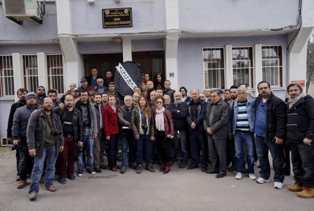 YEREL BASININ YOK SAYILMASINI KINIYORUZ!