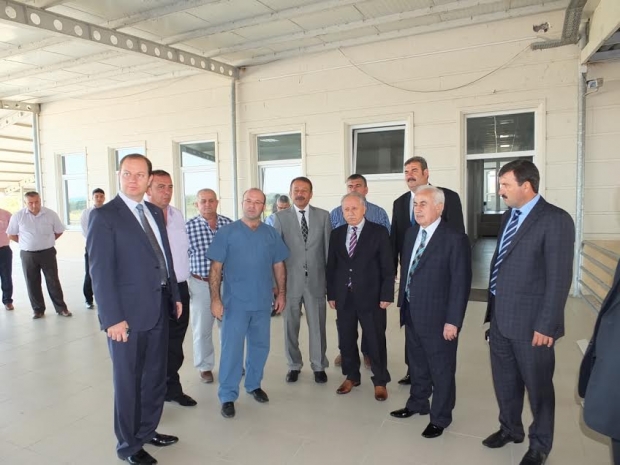 VALİ ŞAHİN ve BİTKİSEL ÜRETİM GENEL MÜDÜRÜ GÜMÜŞ BORSAYI ZİYARET ETTİ