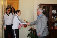 Bayan Basketcilerden Sedefçiye Ziyaret