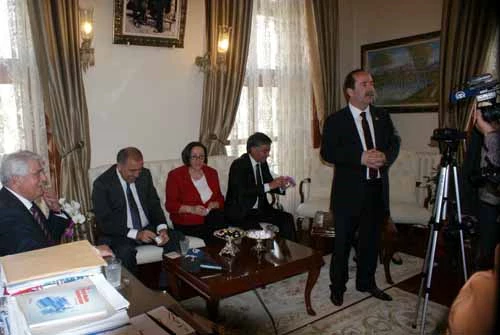  CHP GENEL BAŞKAN YARDIMCISI GÜRSEL TEKİN EDİRNELİLERİ DİNLEDİ