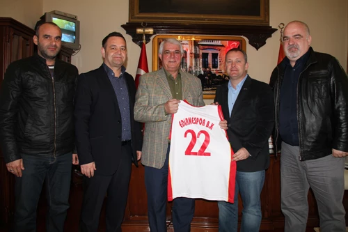 BAYAN BASKETBOL TAKIMI YÖNETİCİLERİ SEDEFÇİYİ ZİYARETETTİ