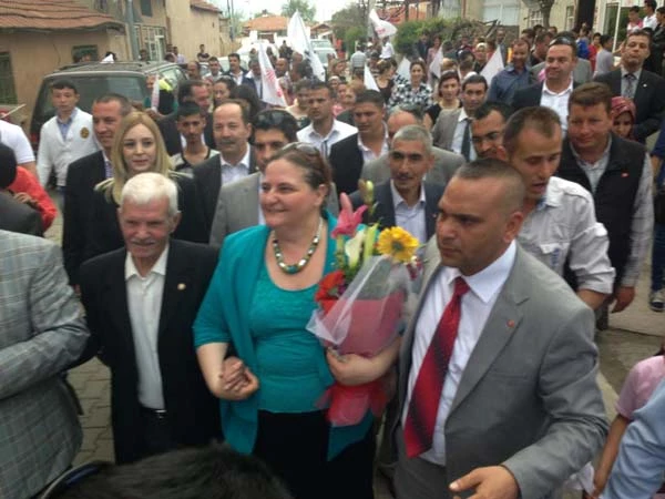 EDİRNELİLER, CHP GENEL SEKRETERİ BİHLUN TAMAYLIGİLİ BAĞRINA BASTI