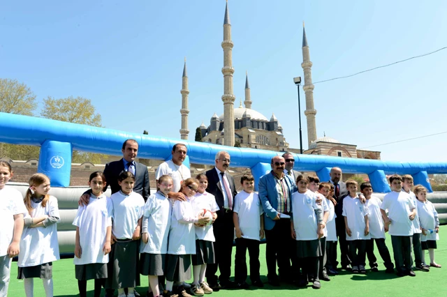 GELİN SPOR YAPALIM TEK GALİBİ DOSTLUK OLSUN