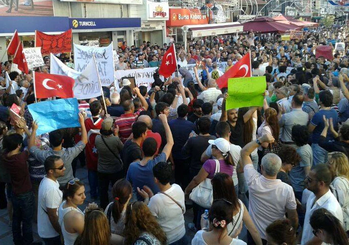 EDİRNEDE BİNLERCE VATANDAŞ TAKSİM OLAYLARINA DESTEK İÇİN YÜRÜDÜ...