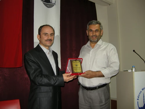 EDİRNEDE TASAVVUF KÜLTÜRÜKONULU KONFERANS BÜYÜK İLGİ GÖRDÜ