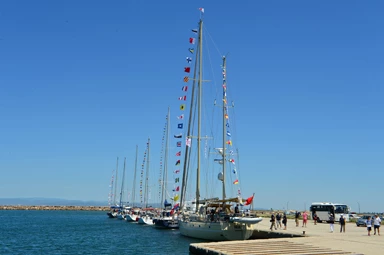 YELKENLİLER MARMARA YAT RALLİSİ SON AYAĞI ÖNCESİ ENEZDE DİNLENDİLER