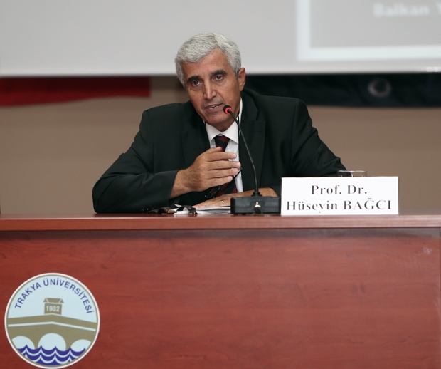 TARİHSEL ÇERÇEVEDE BALKANLAR: SORUNLAR VE BEKLENTİLER KONFERANSI YAPILDI