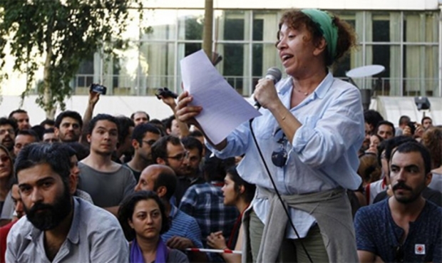 AMAN CUMHURBAŞKANIMIZ DUYMASIN…“GEZİCİLER EDİRNE'DE VALİYLE KOLKOLA GENÇLERE DERS VERİYORLAR!!!”