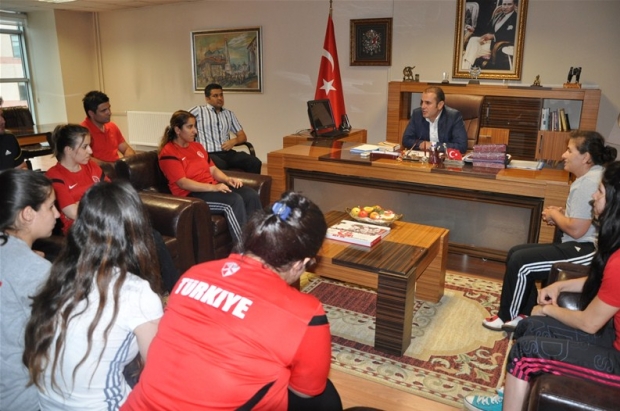 “ŞEHİRLER VE KÜLTÜRLER” PROJESİ İLE 160 GENCİMİZ BOLU VE AMASYADA