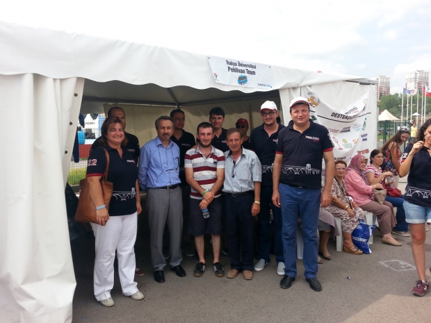 T. Ü. “PEHLİVAN ELEKTRAK” İLE KUPA ALIP DÖNDÜ