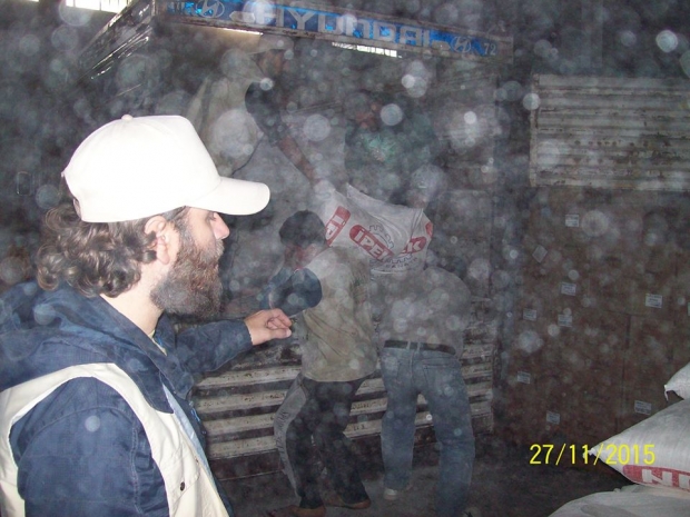 EDİRNE'DEN SURİYE'YE 4 KAMYON UN YARDIMI