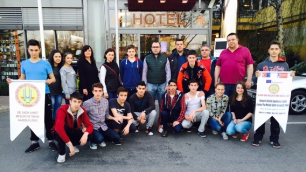 23 NİSAN COŞKUSU STADA SIĞMADI