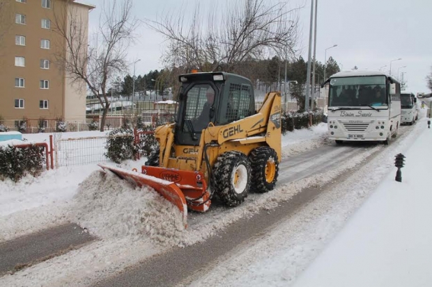 GÜRKAN;“EDİRNE’YE 28 SAATTE 15 SANTİMETRE KAR DÜŞTÜ”