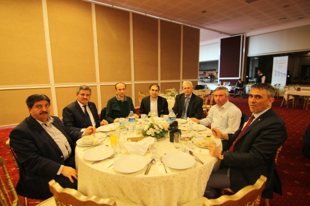 MEMUR SEN YEREL BASINLA BİR ARAYA GELDİ…