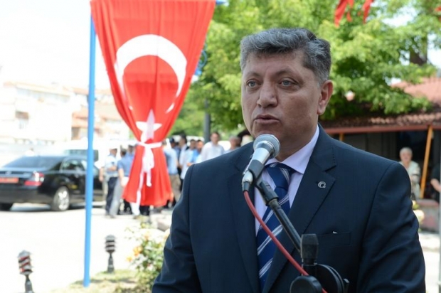  GÜRKAN’DAN ŞEHİT EMNİYET MÜDÜRÜNE VEFA