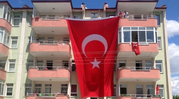 EDİRNE ŞEHİDİNE YANDI