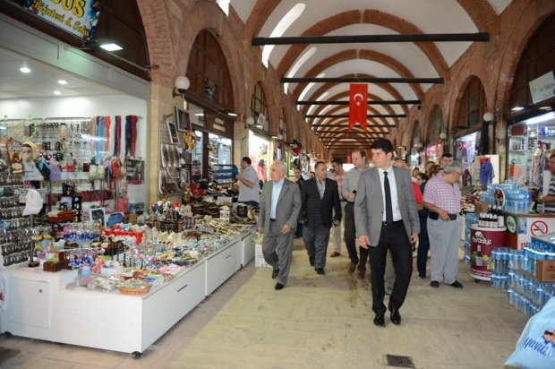 VALİ ŞAHİN, İNCELEMELERİNE DEVAM EDİYOR