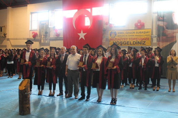EDİRNE TİCARET LİSESİ 68. MEZUNLARINI VERDİ
